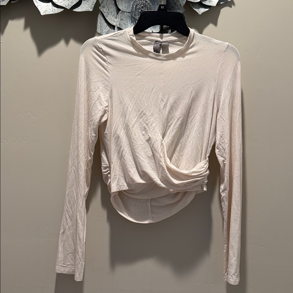 SWEATY BETTY CROP GATHERED ATHLETIC TOP COTTON CREAM COLORED SZ M EUC